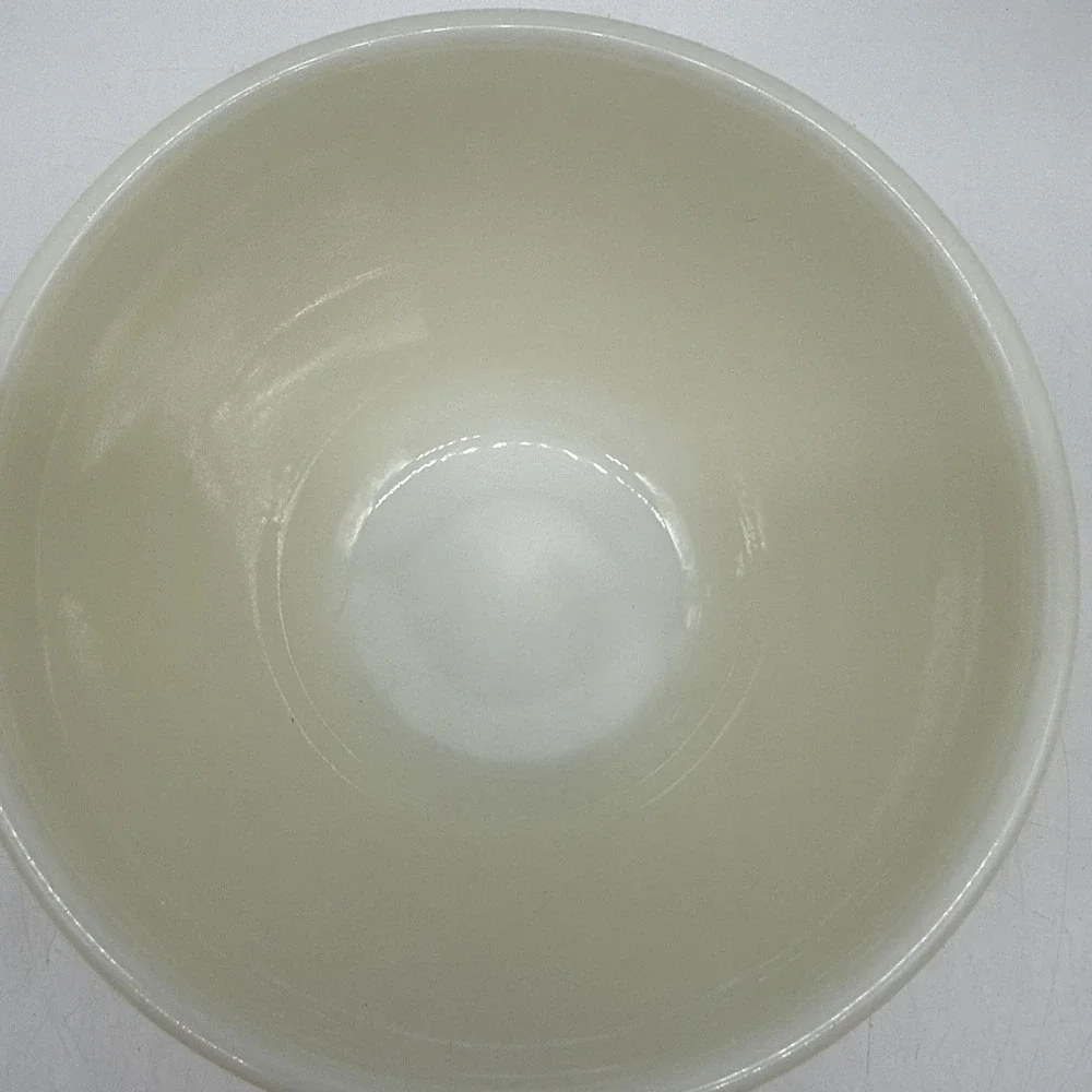 Vintage Pyrex 401 Yellow 1.5 Pint Nested Mixing Bowl